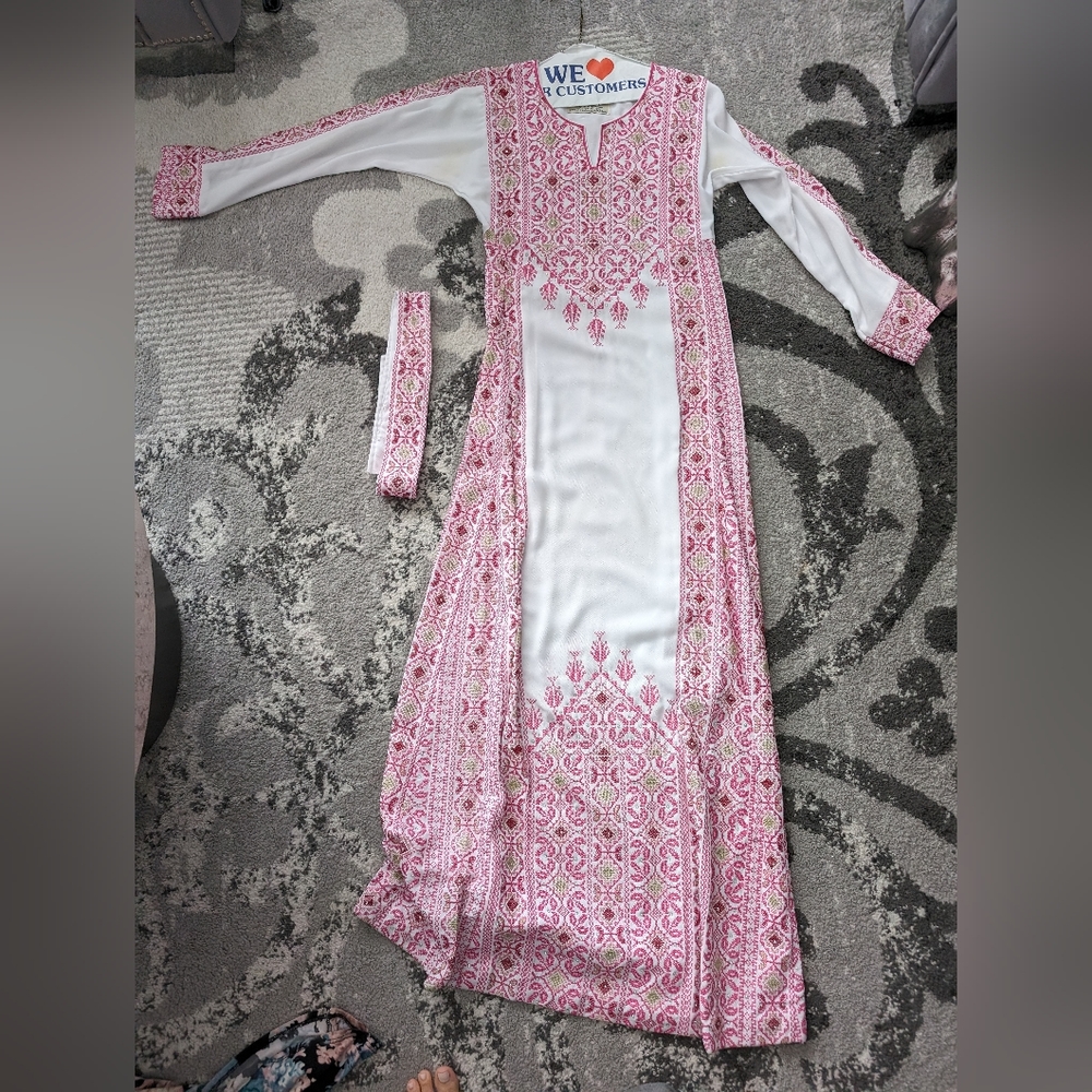 Used tatriz thobe size xs women